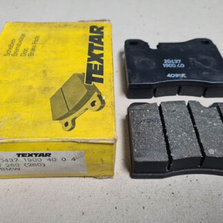 BMW E24 Bremsbelag vorne 19